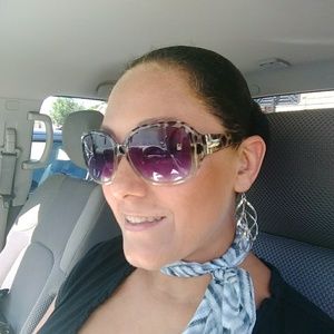 Meet your Posher, Narda